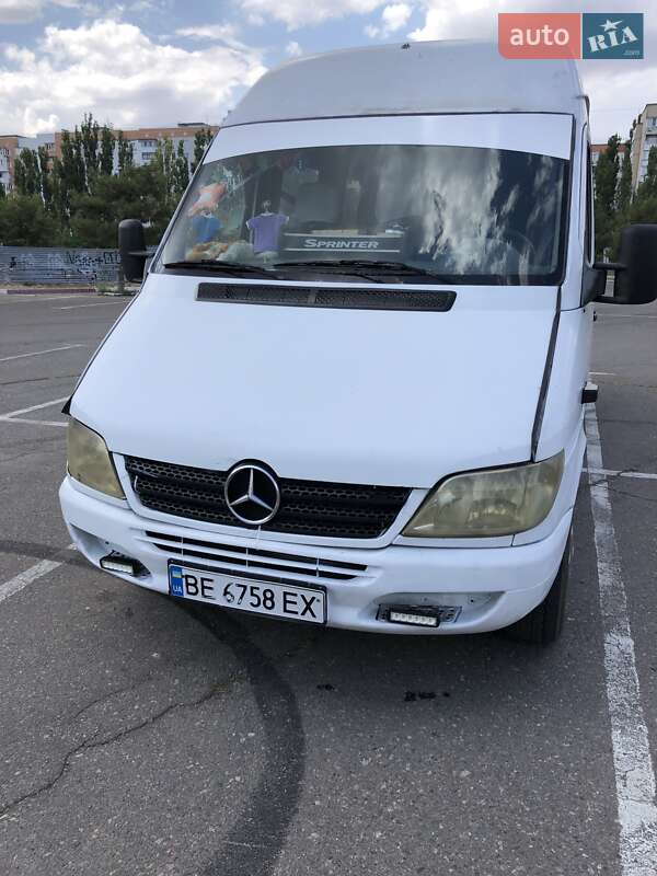 Mercedes-Benz Sprinter 2000