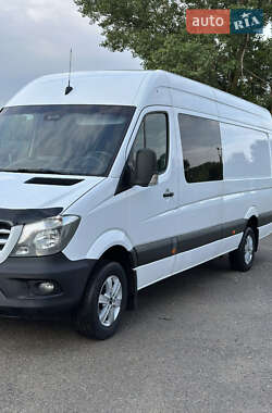 Грузовой фургон Mercedes-Benz Sprinter 2015 в 