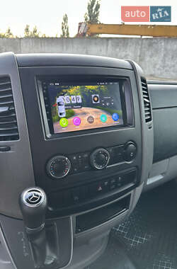 Грузовой фургон Mercedes-Benz Sprinter 2015 в 