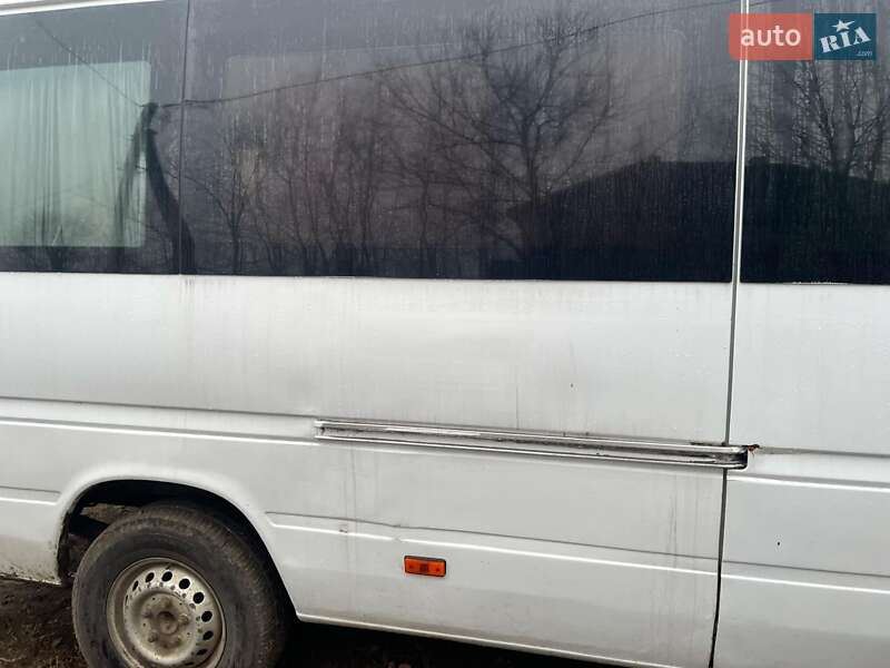 Микроавтобус Mercedes-Benz Sprinter 2000 в Хусте