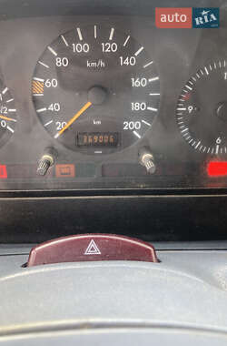 Вантажний фургон Mercedes-Benz Sprinter 1999 в 