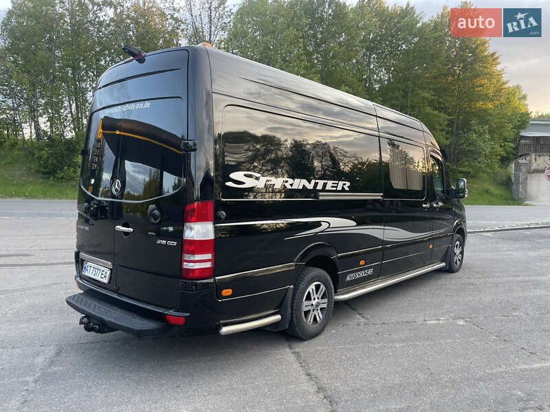 Вантажопасажирський фургон Mercedes-Benz Sprinter 2017 в Коломиї