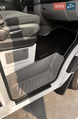 Грузовой фургон Mercedes-Benz Sprinter 2016 в 