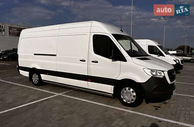 Грузовой фургон Mercedes-Benz Sprinter 2021 в 