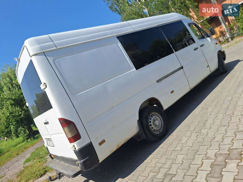 Мікроавтобус Mercedes-Benz Sprinter 2000 в Чернівцях