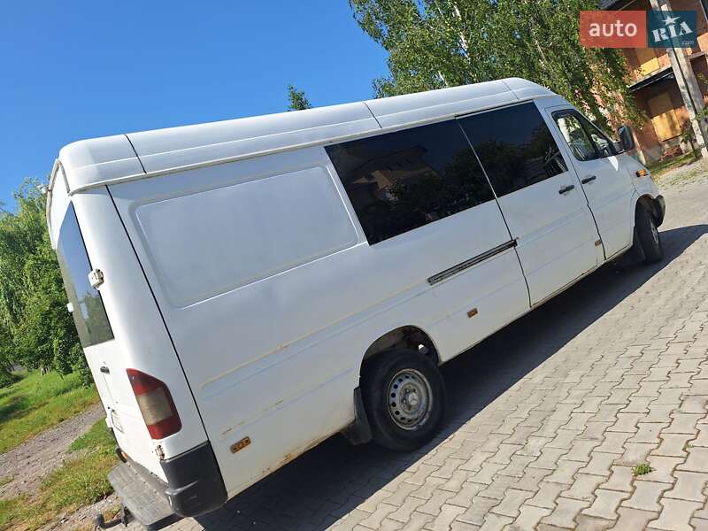 Мікроавтобус Mercedes-Benz Sprinter 2000 в Чернівцях