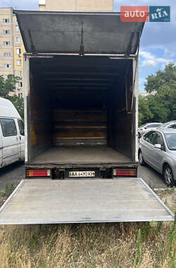 Грузовой фургон Mercedes-Benz Sprinter 2005 в 