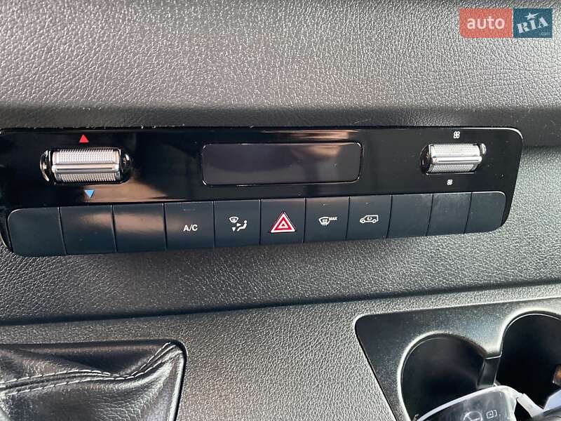Грузовой фургон Mercedes-Benz Sprinter 2023 в Хусте