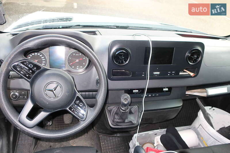 Грузовой фургон Mercedes-Benz Sprinter 2019 в Бродах