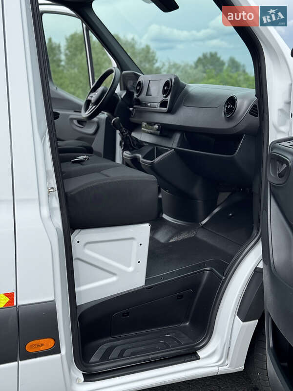 Грузовой фургон Mercedes-Benz Sprinter 2022 в Ровно