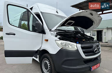 Грузовой фургон Mercedes-Benz Sprinter 2020 в 