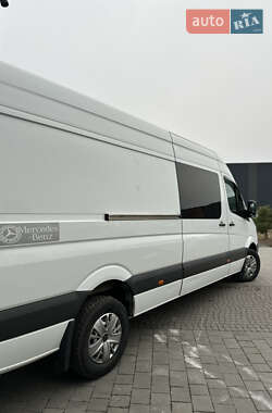 Грузовой фургон Mercedes-Benz Sprinter 2017 в 