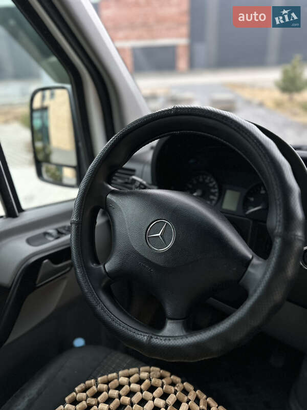 Грузовой фургон Mercedes-Benz Sprinter 2017 в Хмельницком