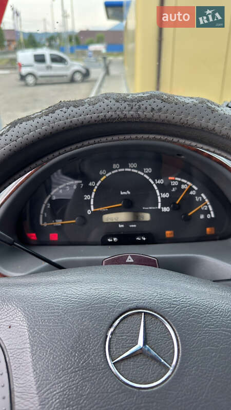Микроавтобус Mercedes-Benz Sprinter 2024 в Межгорье