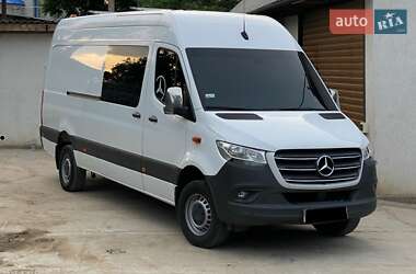 Грузопассажирский фургон Mercedes-Benz Sprinter 2018 в 