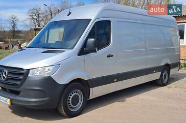 Грузовой фургон Mercedes-Benz Sprinter 2020 в 