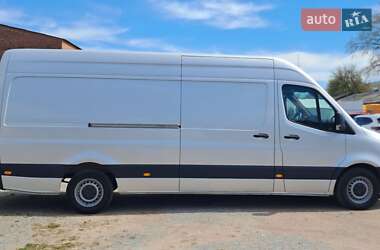 Грузовой фургон Mercedes-Benz Sprinter 2020 в 
