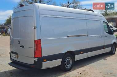 Грузовой фургон Mercedes-Benz Sprinter 2020 в 