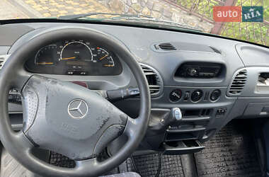 Грузовой фургон Mercedes-Benz Sprinter 2002 в 