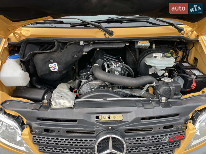 Борт Mercedes-Benz Sprinter 2004 в Луцке