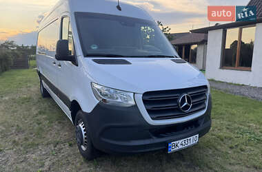 Грузовой фургон Mercedes-Benz Sprinter 2018 в 