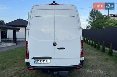Грузовой фургон Mercedes-Benz Sprinter 2018 в 