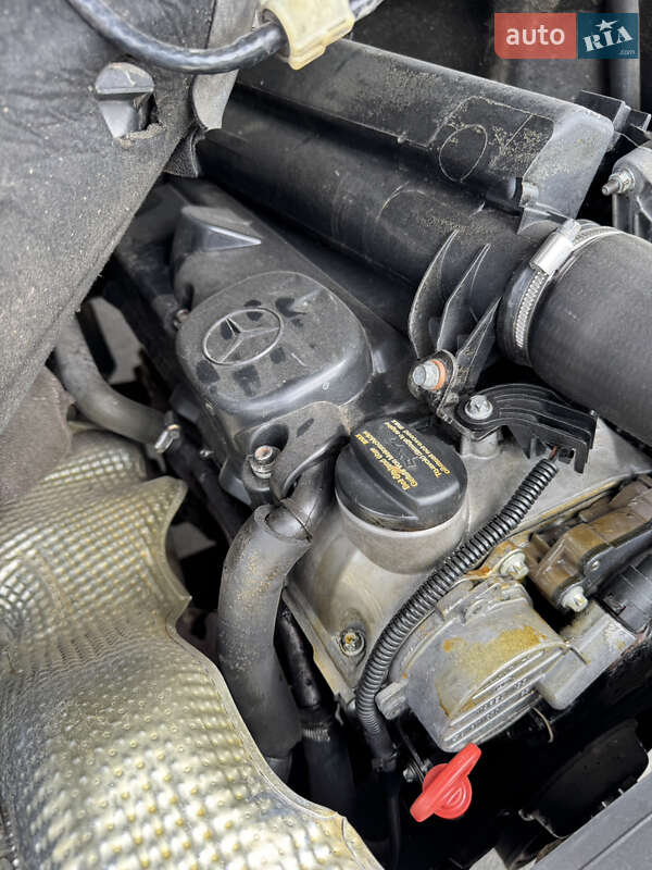 Вантажний фургон Mercedes-Benz Sprinter 2005 в Рівному