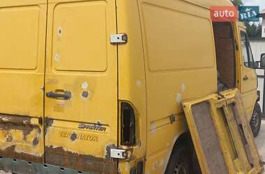 Грузовой фургон Mercedes-Benz Sprinter 2003 в 