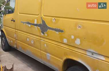 Грузовой фургон Mercedes-Benz Sprinter 2003 в 
