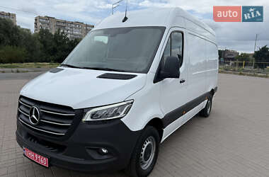 Грузовой фургон Mercedes-Benz Sprinter 2021 в 