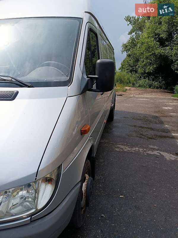 Вантажний фургон Mercedes-Benz Sprinter 2005 в Підволочиську