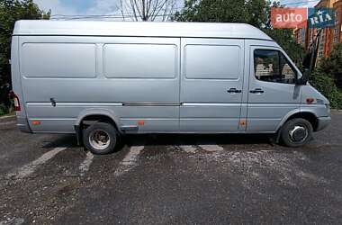 Грузовой фургон Mercedes-Benz Sprinter 2005 в 