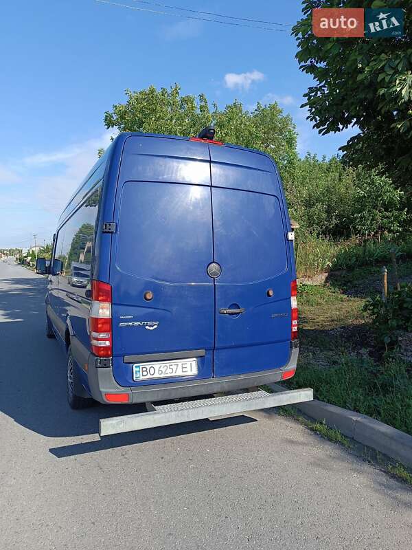 Грузовой фургон Mercedes-Benz Sprinter 2014 в Подволочиске