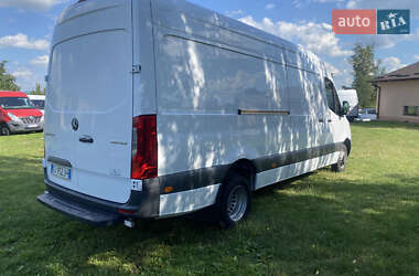 Грузовой фургон Mercedes-Benz Sprinter 2022 в 