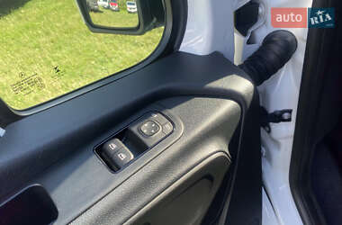 Грузовой фургон Mercedes-Benz Sprinter 2022 в 