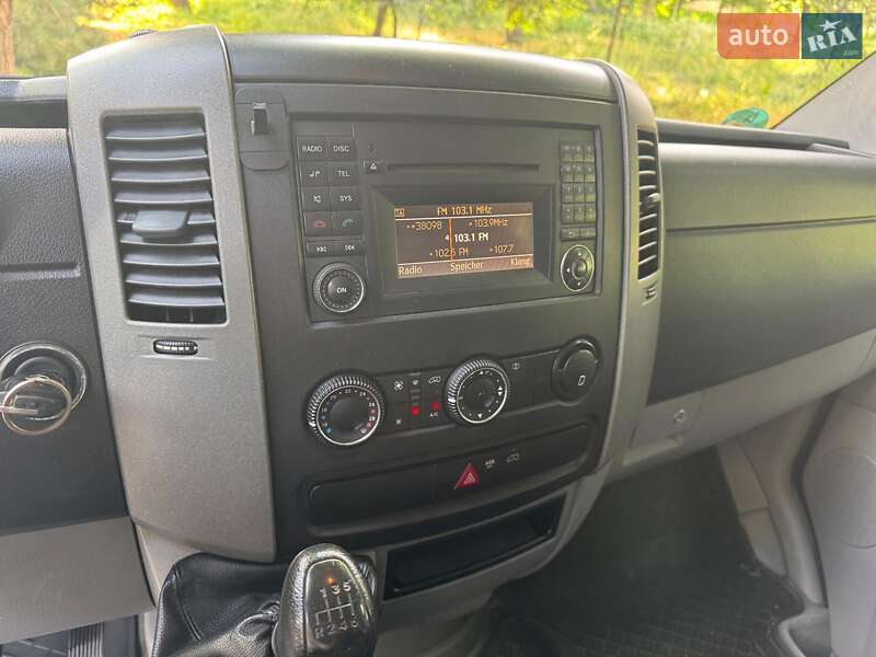 Борт Mercedes-Benz Sprinter 2012 в Києві