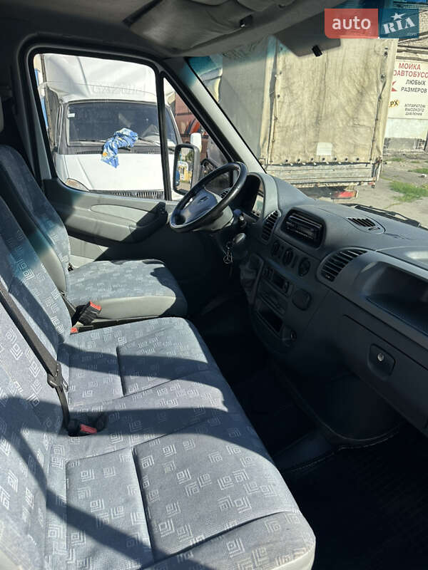 Грузовой фургон Mercedes-Benz Sprinter 2003 в Днепре