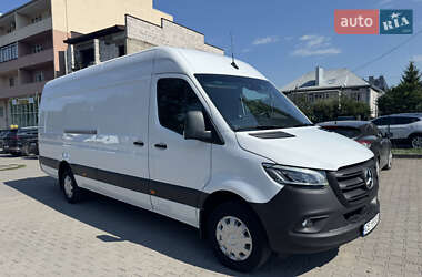 Грузовой фургон Mercedes-Benz Sprinter 2021 в Черновцах