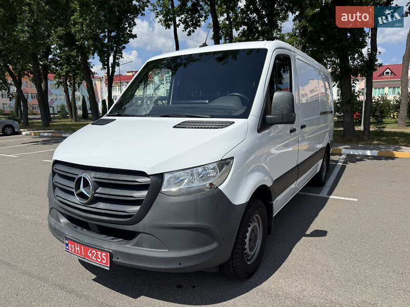 Грузовой фургон Mercedes-Benz Sprinter 2020 в 
