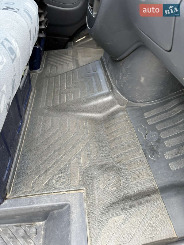 Микроавтобус Mercedes-Benz Sprinter 2005 в Хотине