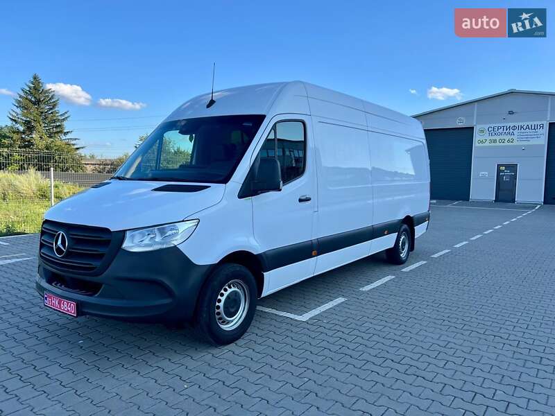 Грузовой фургон Mercedes-Benz Sprinter 2021 в Нововолынске