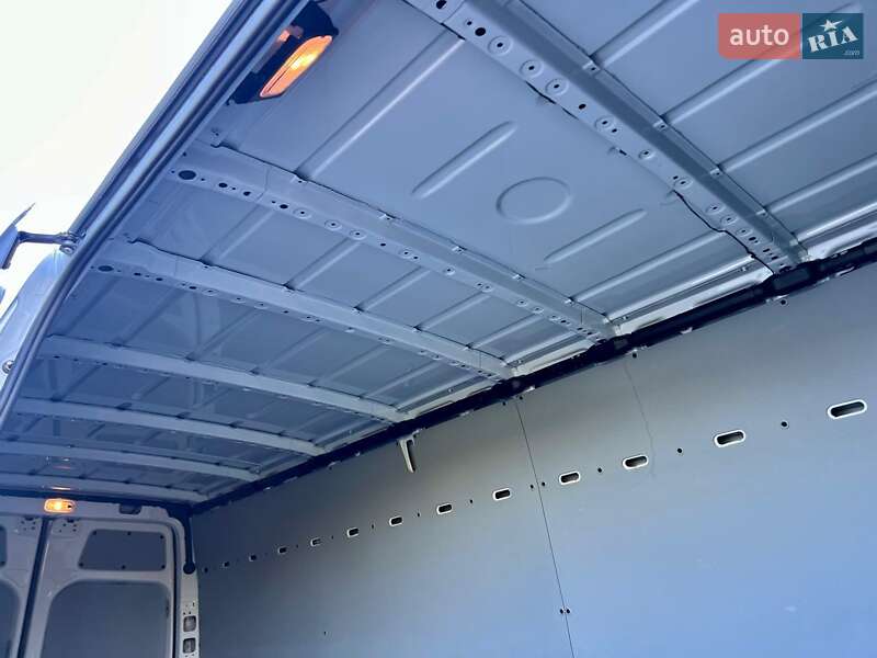 Грузовой фургон Mercedes-Benz Sprinter 2021 в Нововолынске