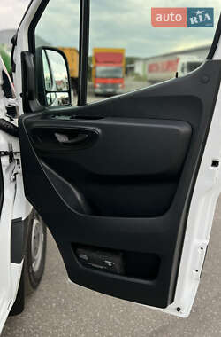 Грузовой фургон Mercedes-Benz Sprinter 2020 в 
