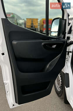 Грузовой фургон Mercedes-Benz Sprinter 2020 в 