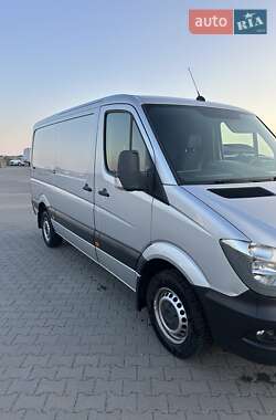 Вантажний фургон Mercedes-Benz Sprinter 2016 в Чернівцях