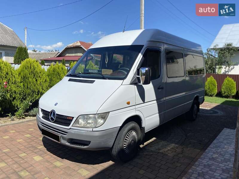 Микроавтобус Mercedes-Benz Sprinter 2005 в Калуше