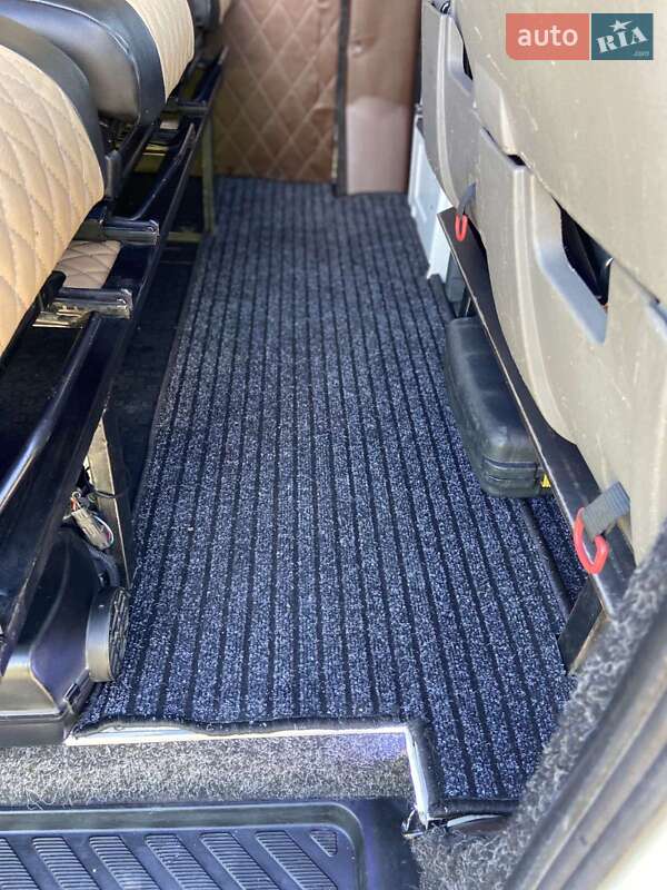 Микроавтобус Mercedes-Benz Sprinter 2005 в Калуше