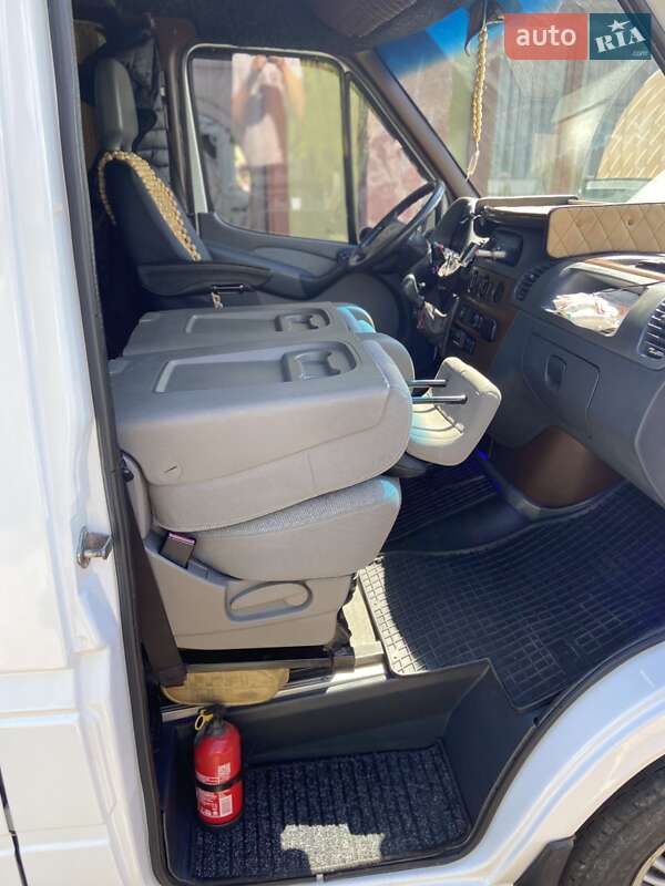 Микроавтобус Mercedes-Benz Sprinter 2005 в Калуше