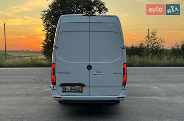 Грузовой фургон Mercedes-Benz Sprinter 2020 в 