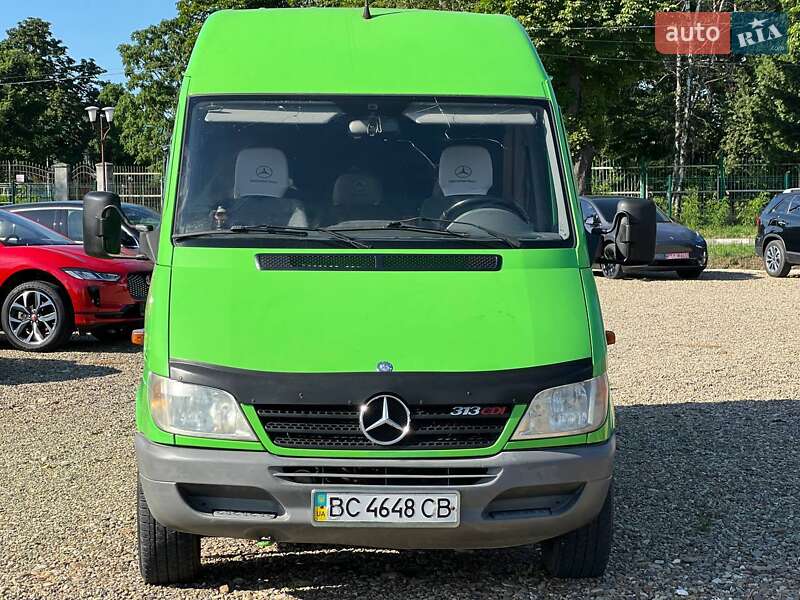 Грузопассажирский фургон Mercedes-Benz Sprinter 2006 в Стрые